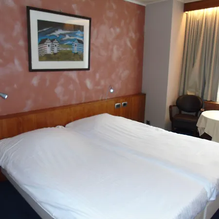 Pacific אוסטנדה