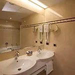 Otel Pacific 3*